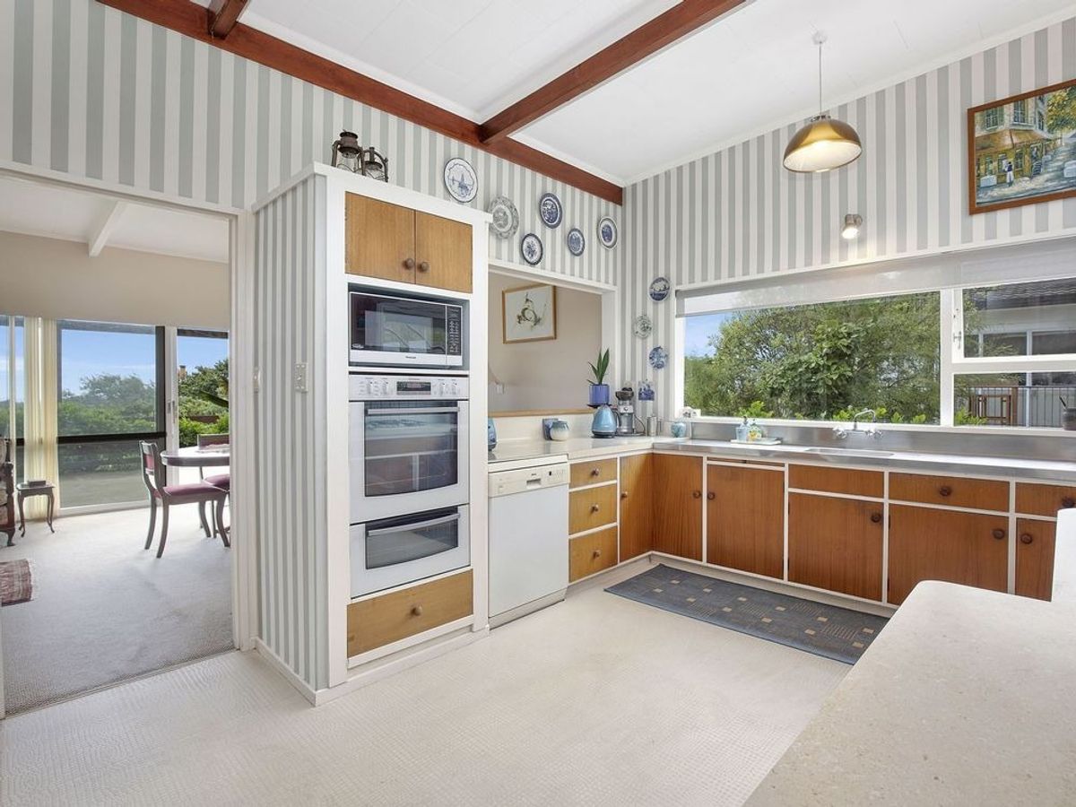 Waikanae - 3 Bedrooms - Ansicht 2