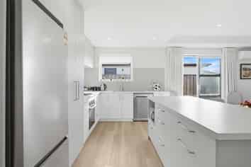 37 Greig Crescent, Amberley