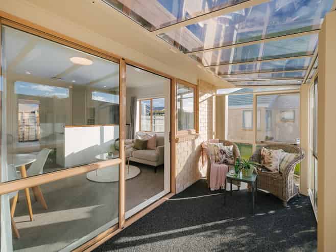 6 Foxtail Fern, Kelvin Grove