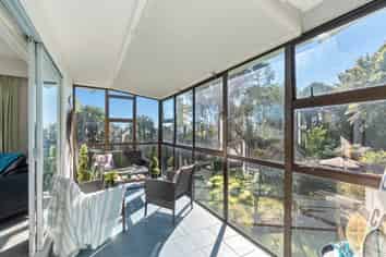 15 Clifton Drive, Waitara