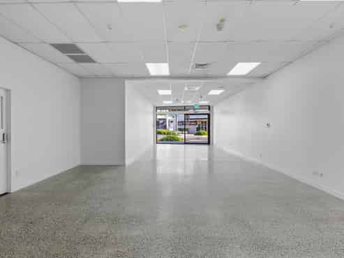 Premium Warkworth retail