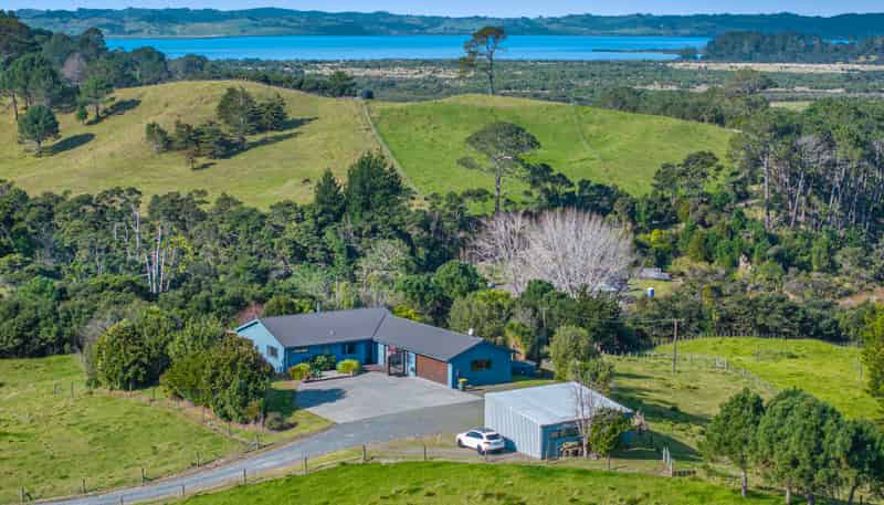 499 Shelly Beach Road, Helensville