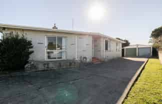 35 Kimberley Grove, Westbrook