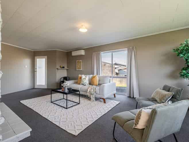 35 Kimberley Grove, Westbrook