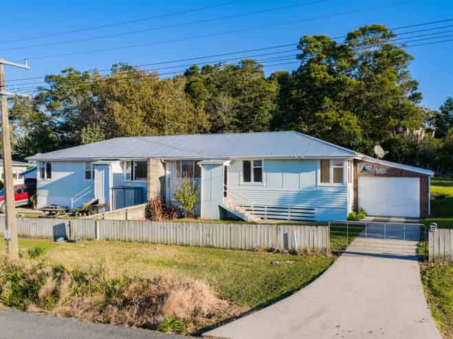 37 and 39 Coronation Street, Te Hana