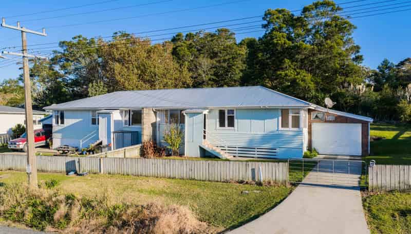 37 and 39 Coronation Street, Te Hana