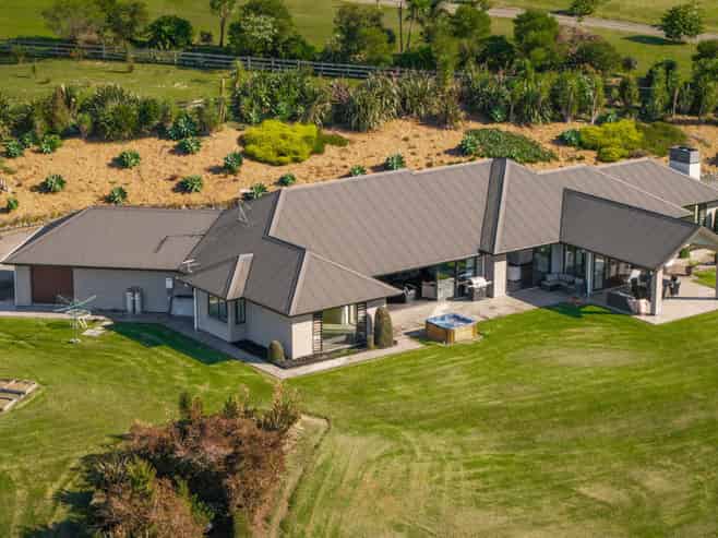 246 Blackbridge Road, Dairy Flat