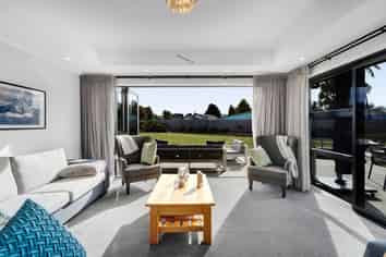 5/118 Brecon Road, Stratford