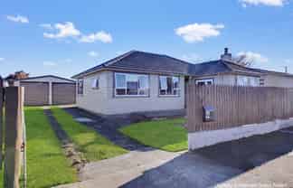 22 Brookes Terrace, Waitara