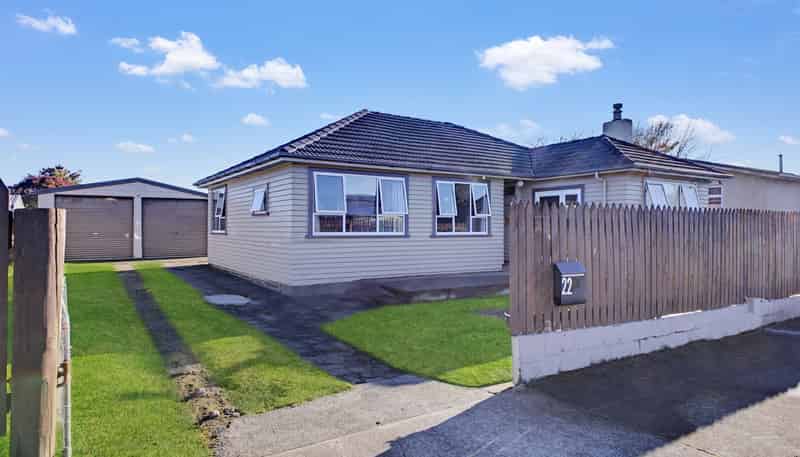 22 Brookes Terrace, Waitara