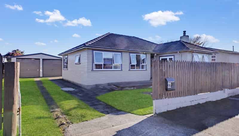 22 Brookes Terrace, Waitara