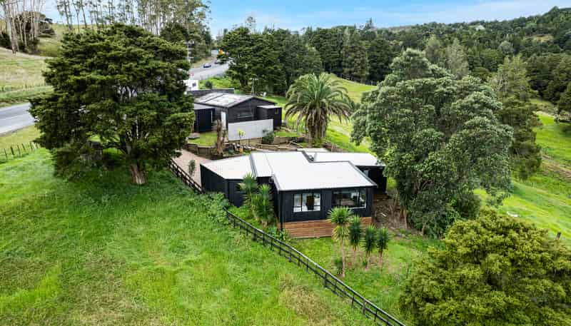 200 Great North Road, Kamo