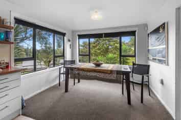 200 Great North Road, Kamo