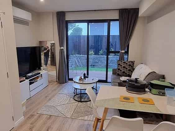 8/88 Gloria Avenue, Te Atatu Peninsula