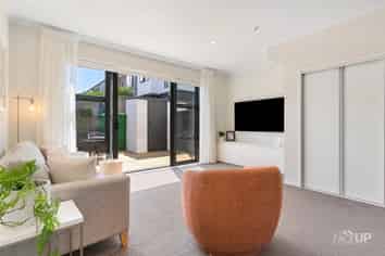 36 Tuatua Road, Hobsonville