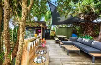 1297B Whangaparaoa Road, Army Bay