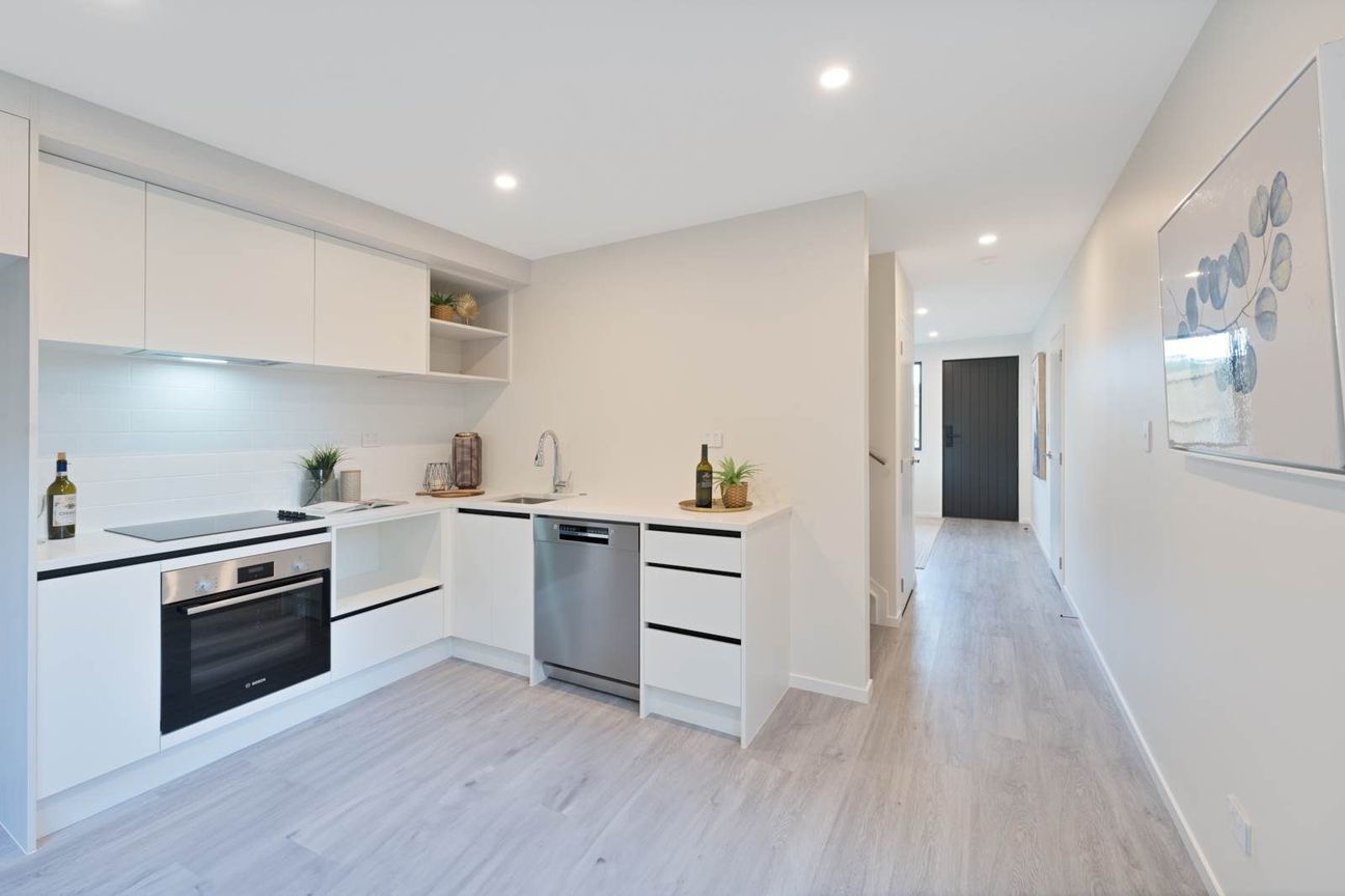 Stand alone home with garage - Aanzicht 3