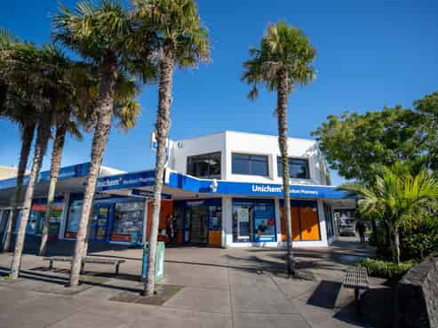 LONG LEASE TO UNICHEM PHARMACY
