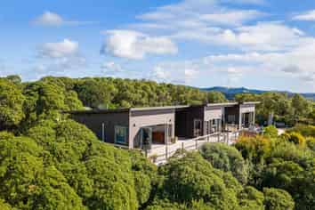 166 Saqa Way, Matapouri