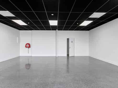 Newly renovated retail - in prime location!