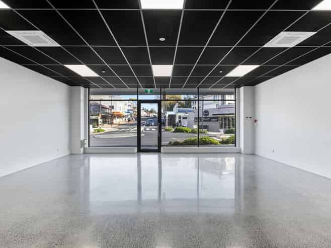 Newly renovated retail - in prime location!
