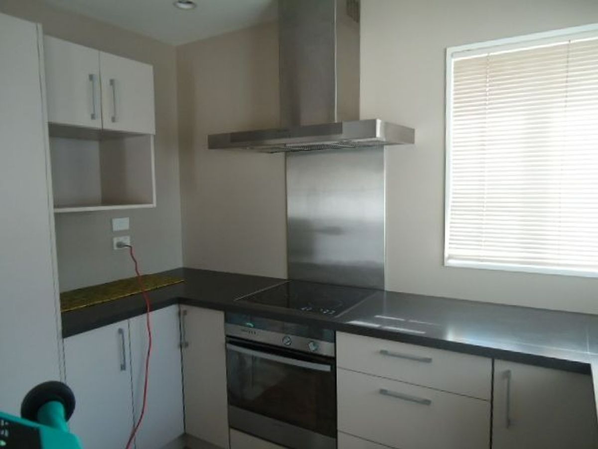 Modern, Sunny Three Bedroom Townhouse - Ansicht 4