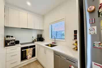 8 Kotuitui Street, Manukau