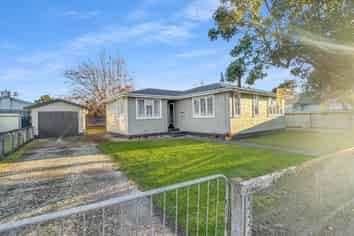 1 Churchill Street, Pahiatua