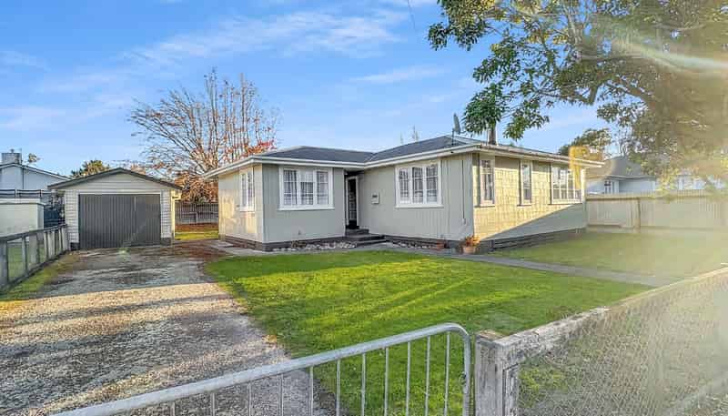 1 Churchill Street, Pahiatua