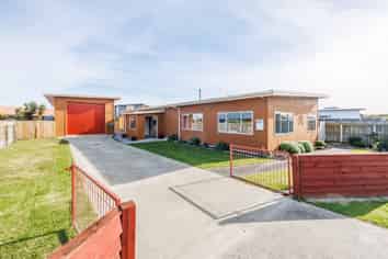 3 Forbes Road, Foxton Beach