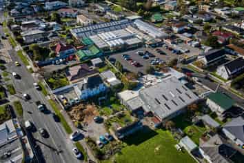 Development site with dual access