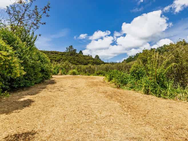 73 Pipiroa Road, Russell