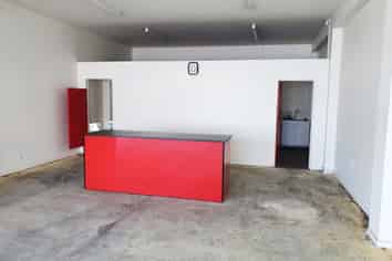 Versatile Taonui Street Premise for Lease