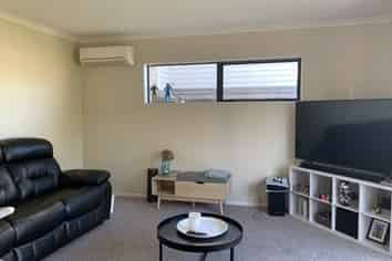14 Cresswell Place, Johnsonville