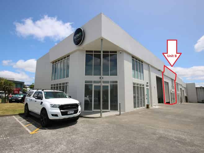 Sharp Albany Industrial Unit - 222m²