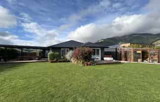 13A Huntaway Close, Stoke