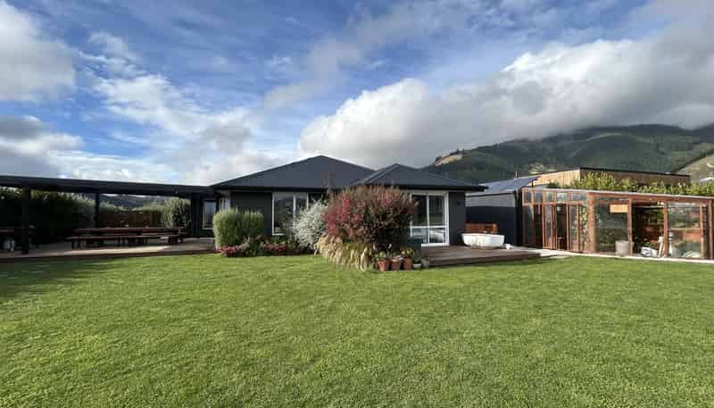 13A Huntaway Close, Stoke