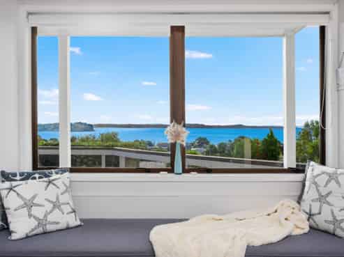 952B Whangaparaoa Road, Manly