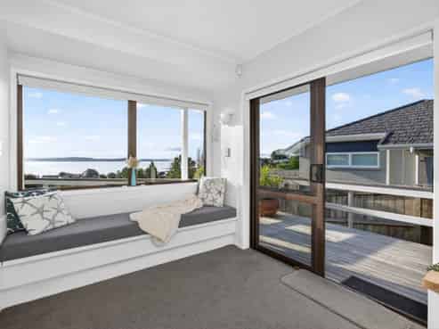 952B Whangaparaoa Road, Manly