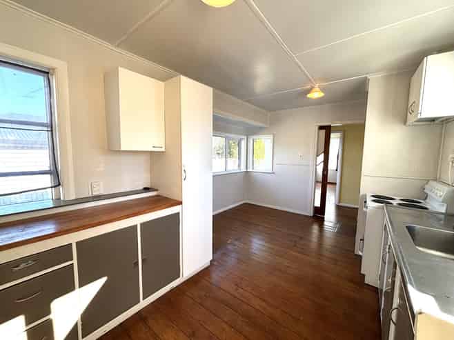 2 Gladstone Street, Hawera