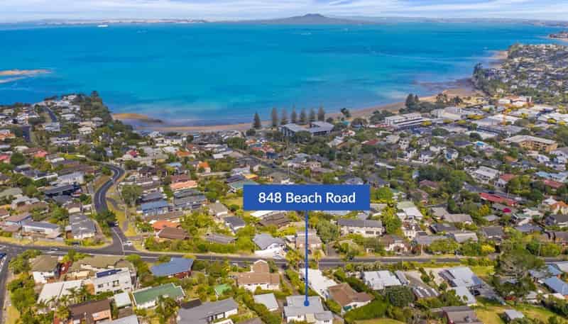 848 Beach Road, Torbay