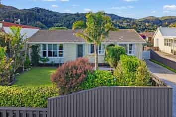 421 Fergusson Drive, Thames