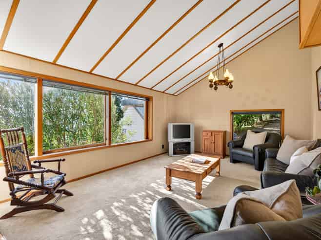 122A Chaucer Road North, Hospital Hill