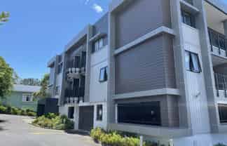 8/241 Hinemoa Street, Birkenhead