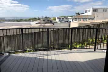 8/241 Hinemoa Street, Birkenhead