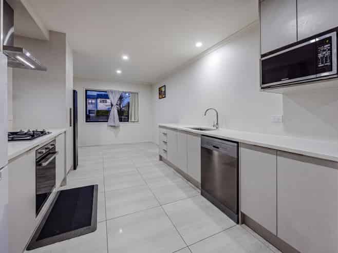 30 Biplane Street, Takanini
