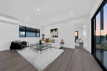 31 Korowhiti Road, Clarks Beach