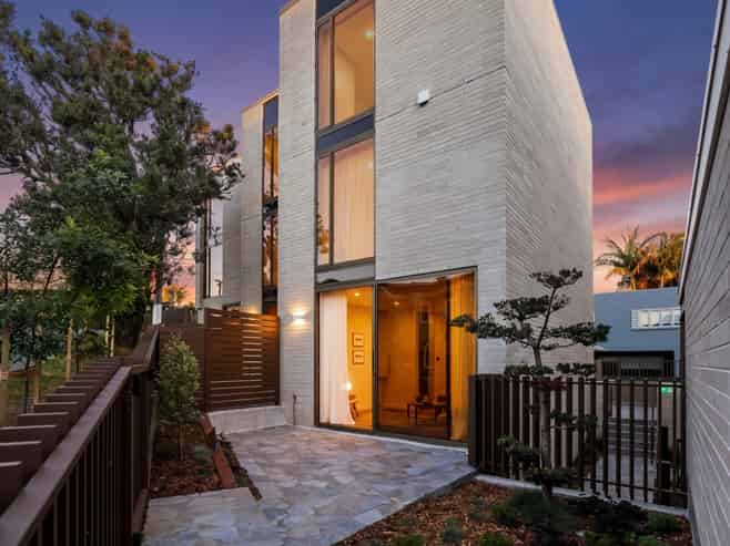 2/25 Tirotai Crescent, Westmere