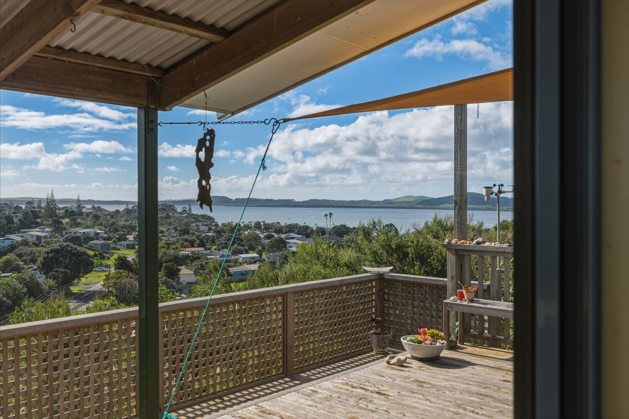 Panoramic Views & Sustainable Living - Ansicht 4