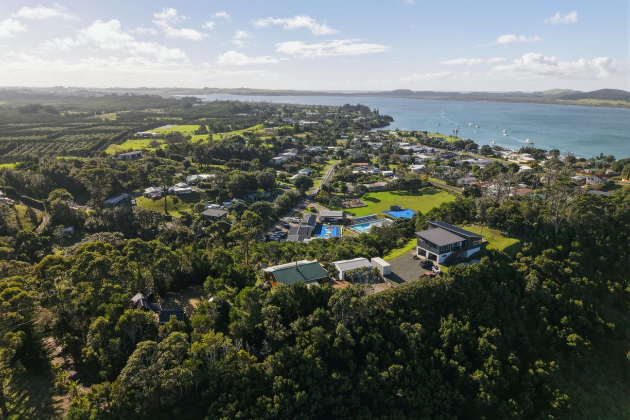 Panoramic Views & Sustainable Living - Ansicht 6